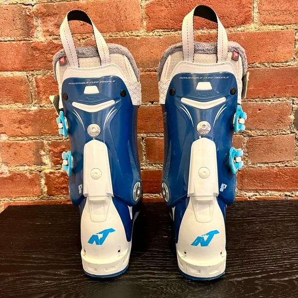 Nordica Speedmachine 95 W Ski Boots - Women's 2018 - Picture 2 of 10